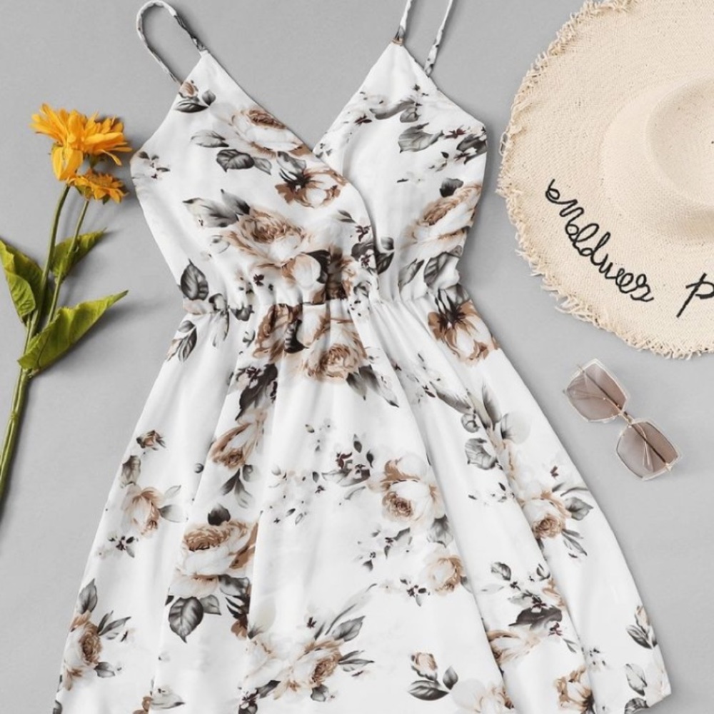 Summer Dress Mystery Box - Picture 4 of 4